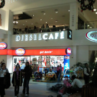 Litere individuale din stiplex cu iluminare de tip halou.